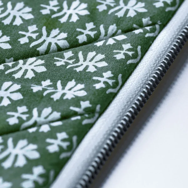 Green Laptop Sleeve - Image 4