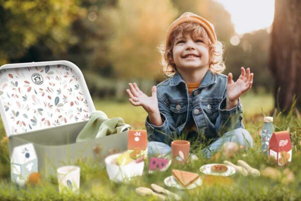 Picnic Basket - Image 3