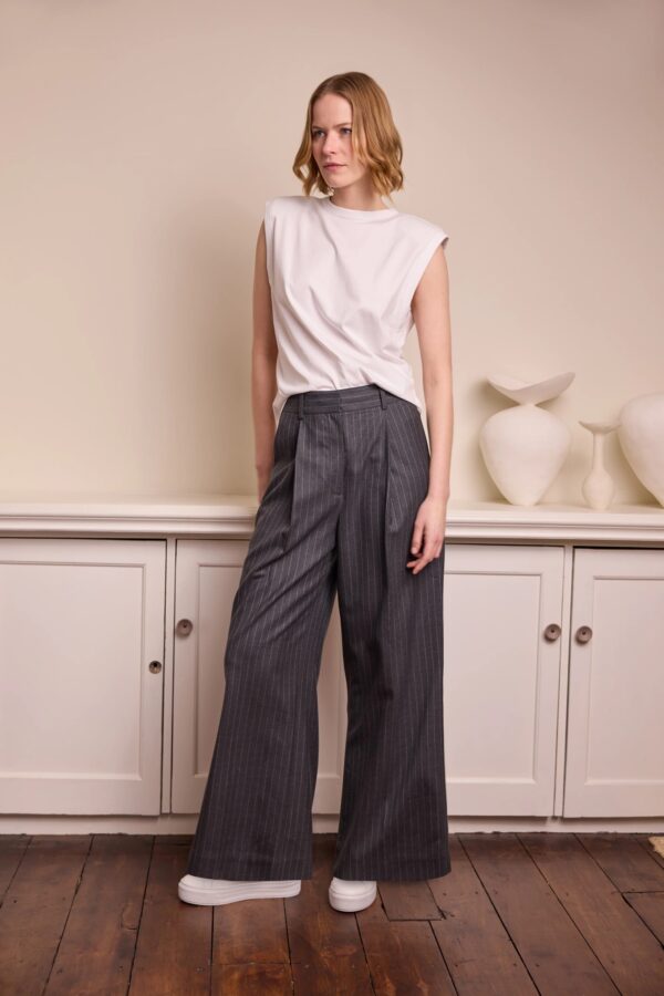 Skylar Shoulder Pad T-Shirt - White - Image 2