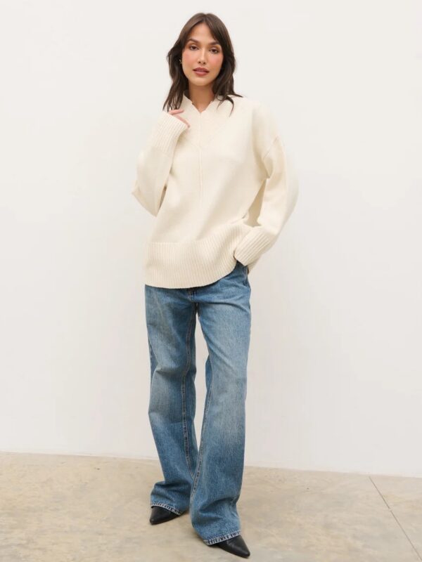 Jemma Wide Rib V-Neck Knit Jumper - Image 3