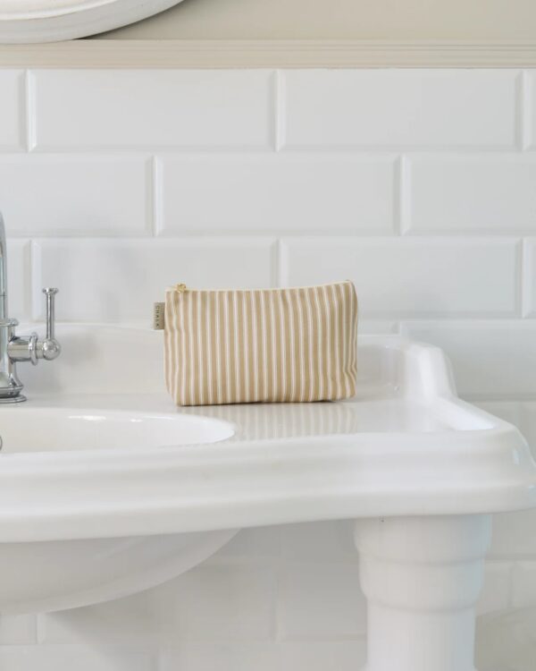 Kent Wash Bag