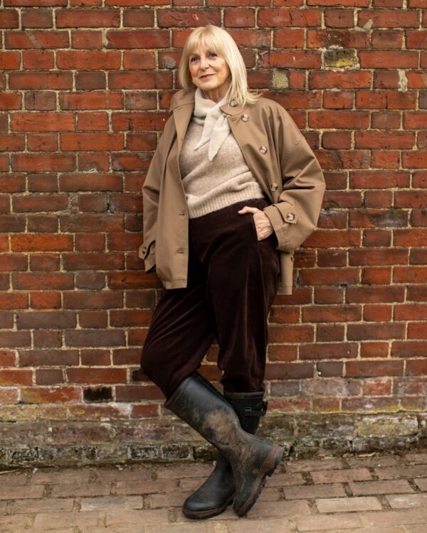 Clara Chunky Knit Jumper - Image 4