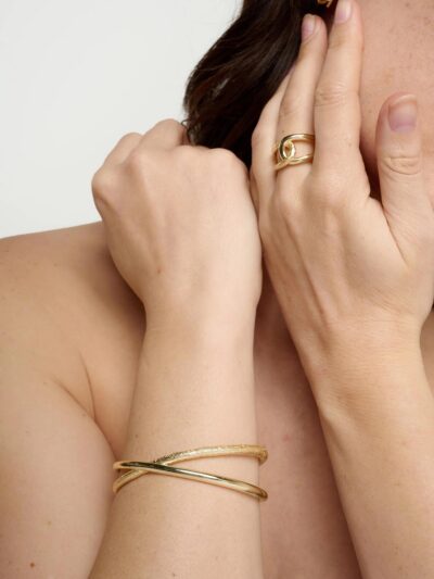 Alder Interlocked Open Bangle