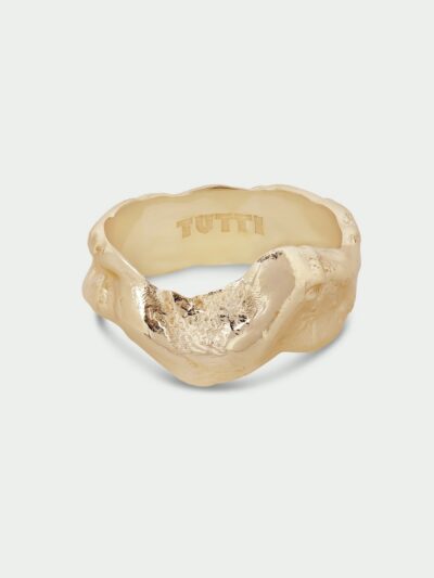 Forge Textured Wave Ring in Gold