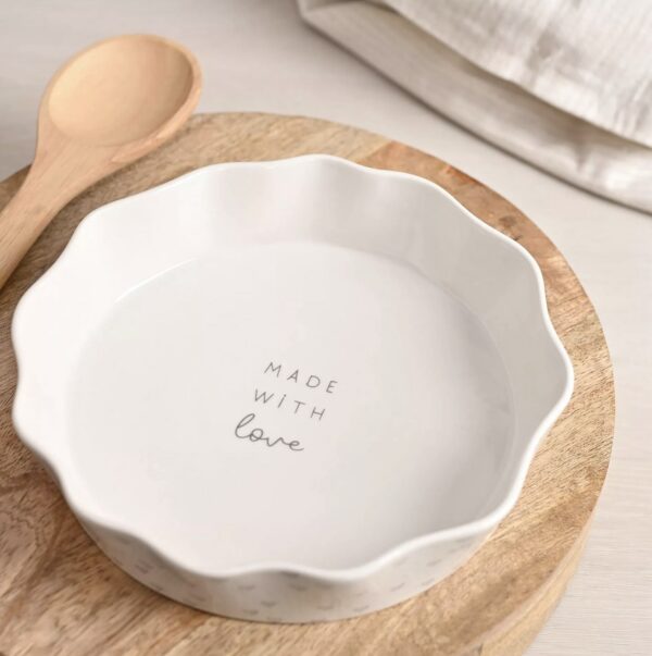 'Made with Love' Scalloped Ceramic Pie Dish