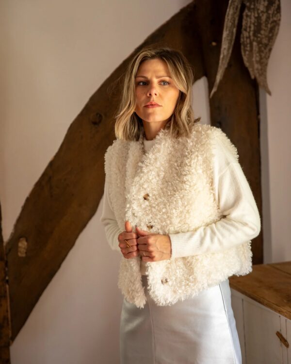 Lauren Ivory Faux Fur Gilet - Image 4