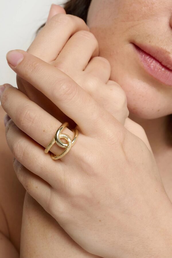 Alder Interlocking Ring - Image 2